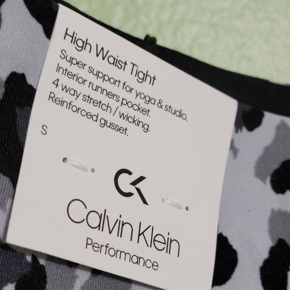Calvin Klein Performance tight - Picture 4 of 4